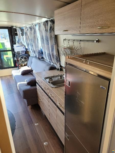 CABIN BOAT SCHAB CAB 10