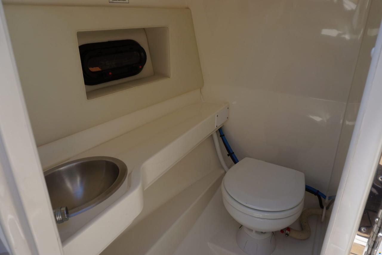 Sea Ray 250 SLX