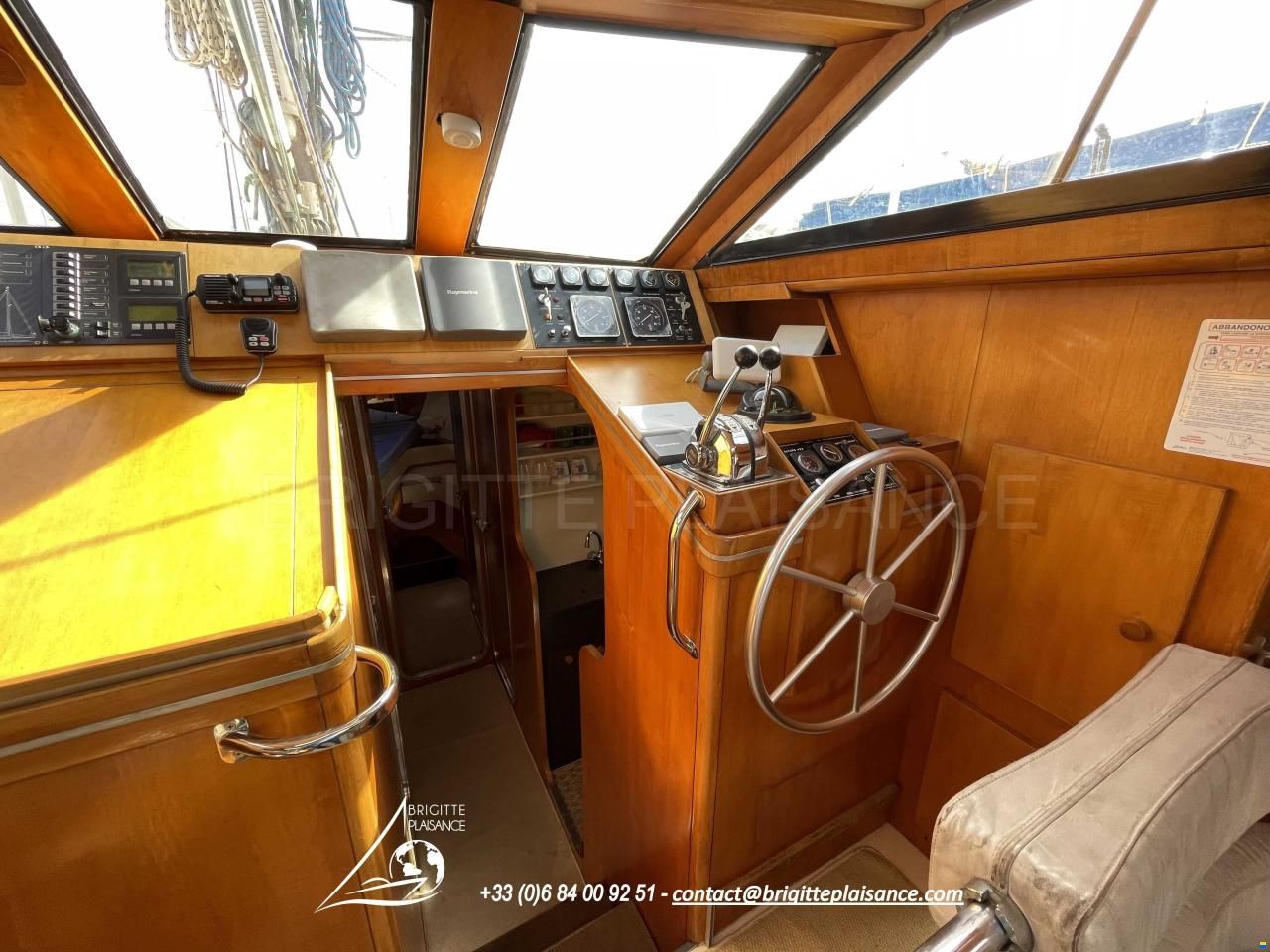 Ferretti ALTURA 422