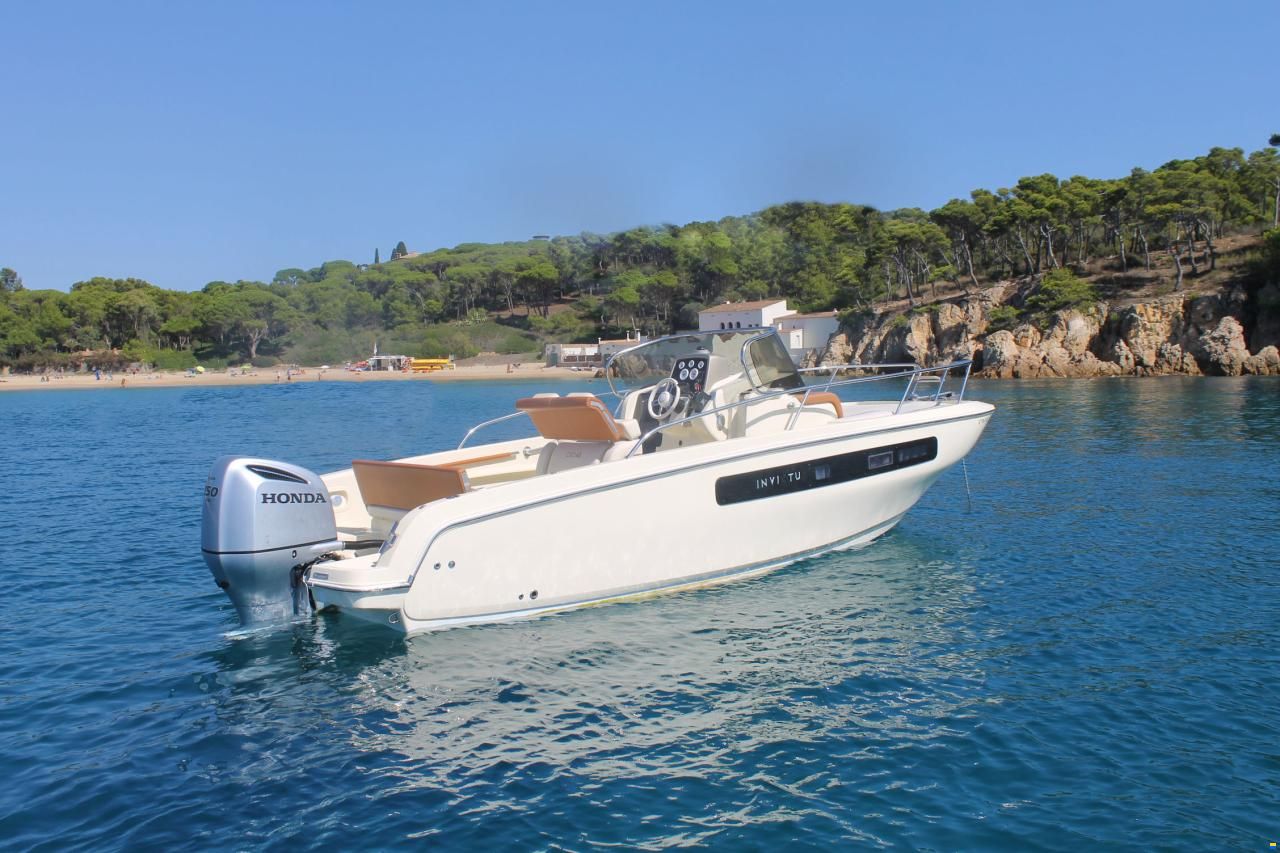 Invictus CX 240