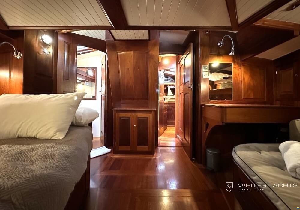 Spirit Yachts 72 ft