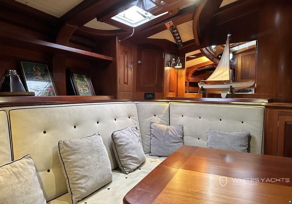 Spirit Yachts 72 ft