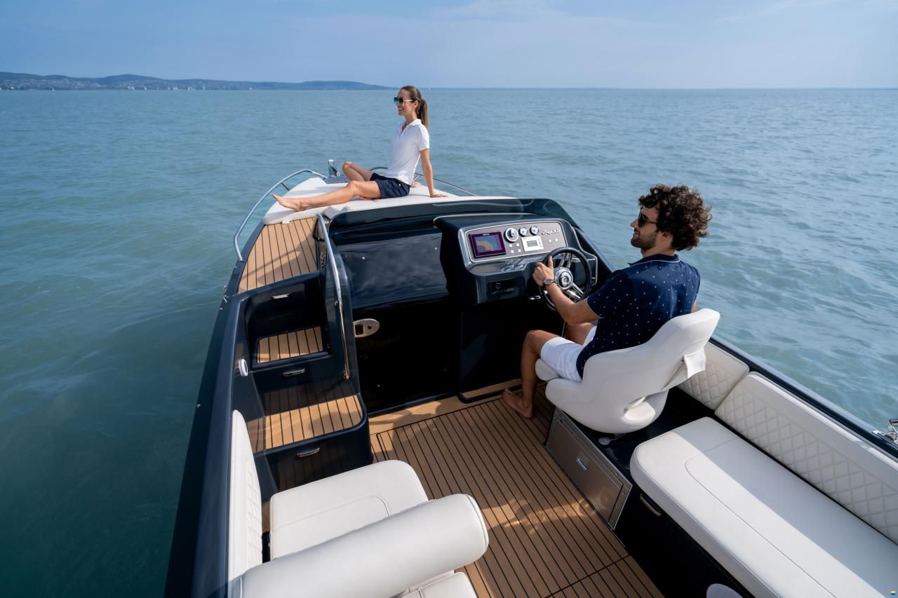 Stickl E-Spirit 730 Tour