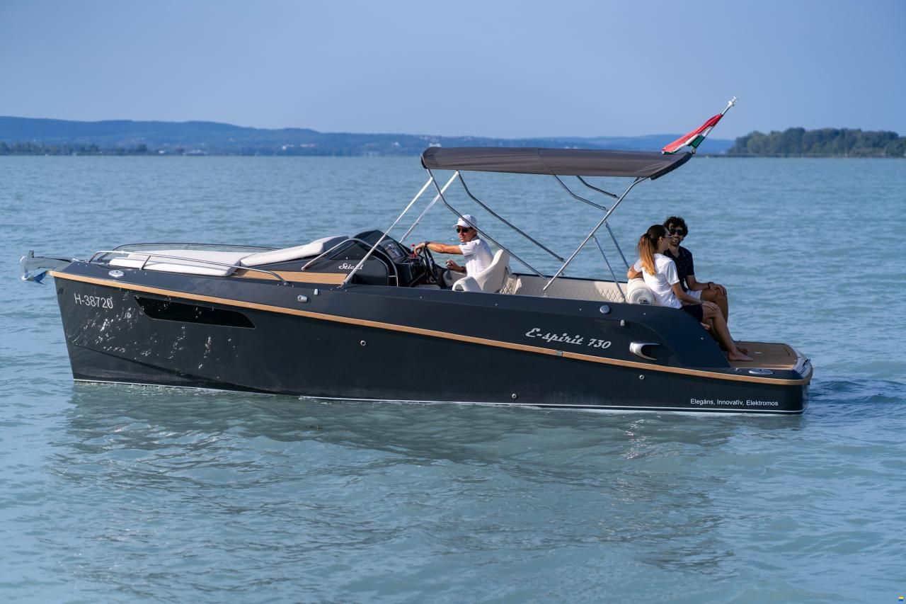 Stickl E-Spirit 730 Tour