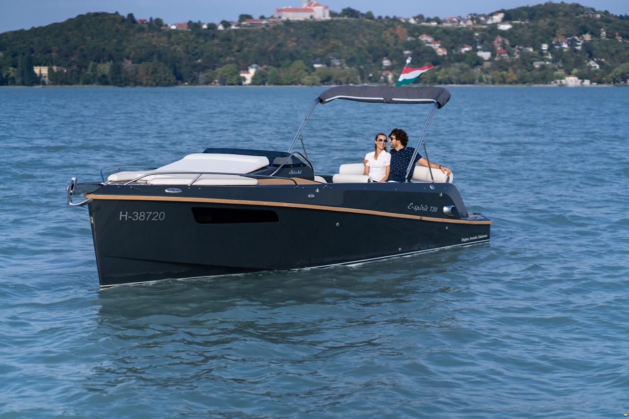 Stickl E-Spirit 730 Tour