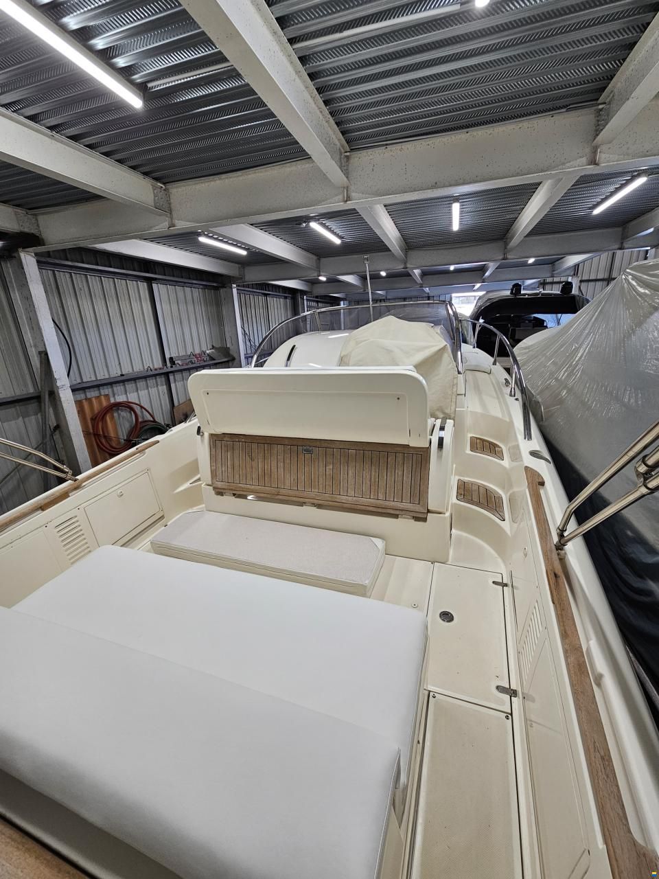 Cerri Marine 28
