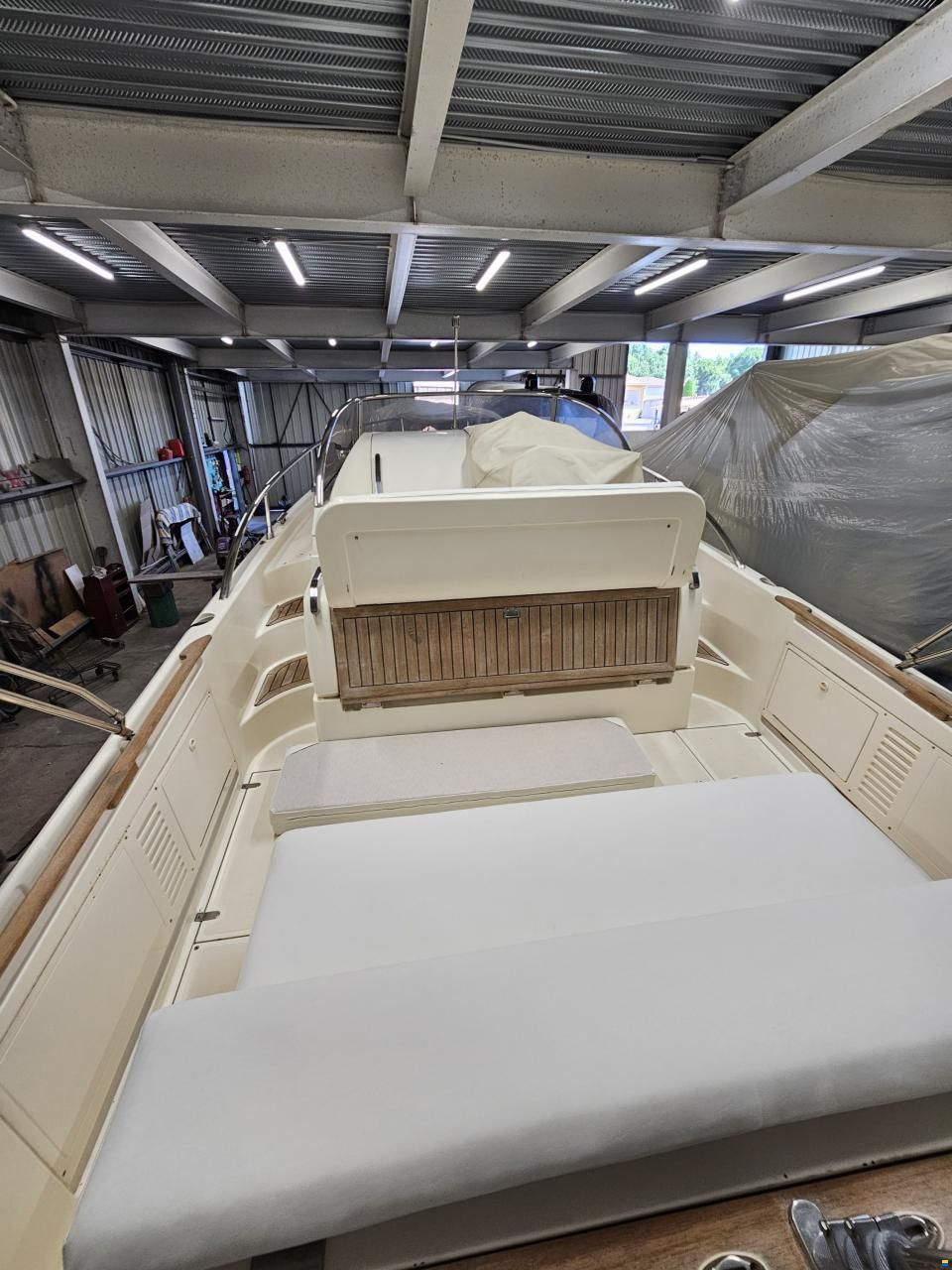 Cerri Marine 28