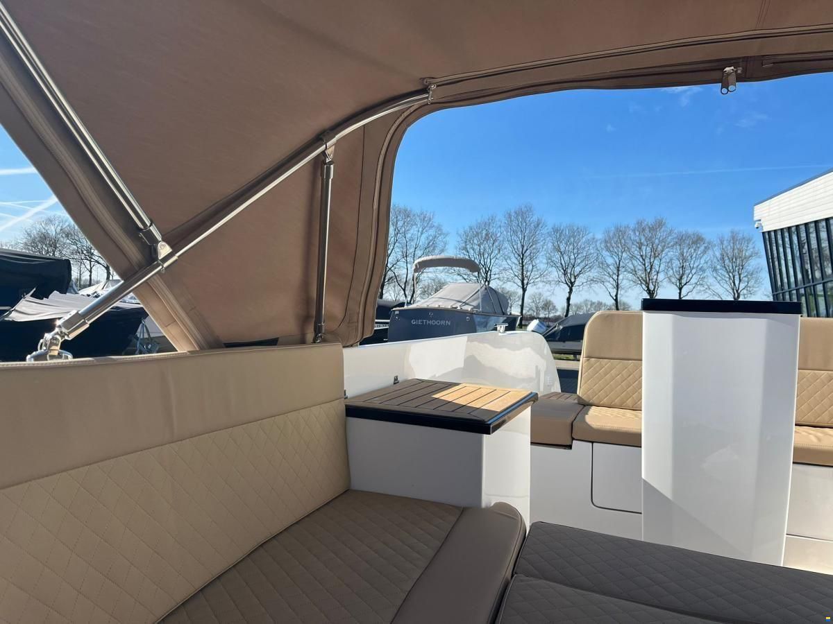 Clever 63 Tender
