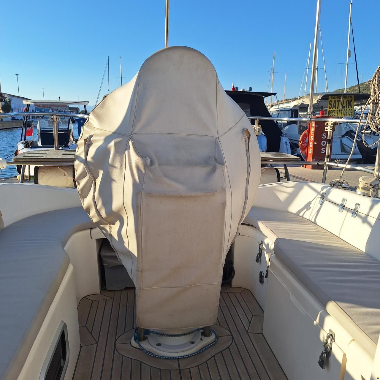 Moody Eclipse 33