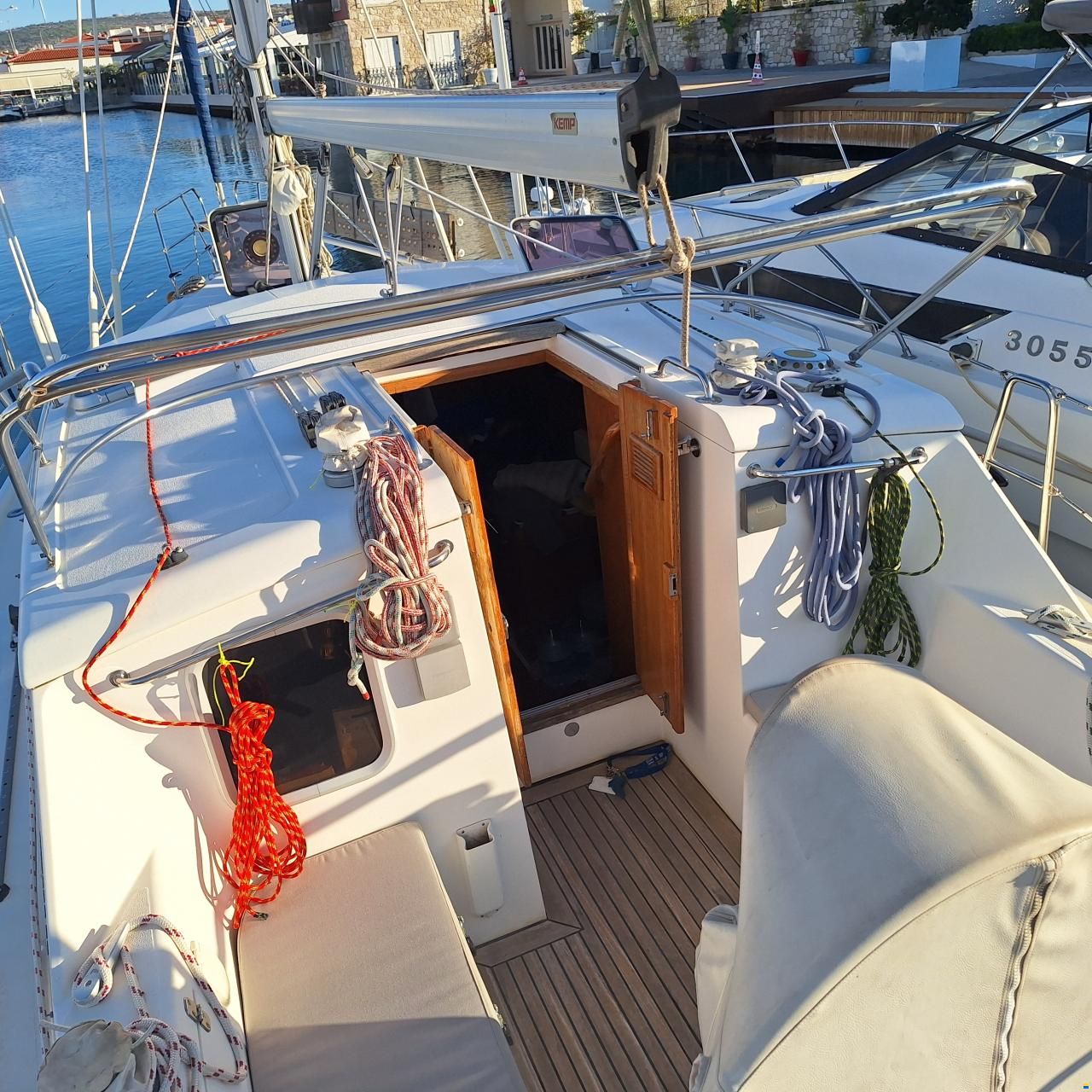 Moody Eclipse 33