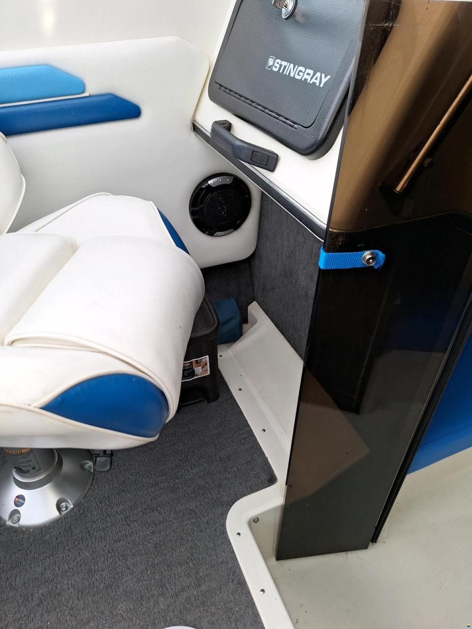 Stingray Daycruiser 599 ZPX