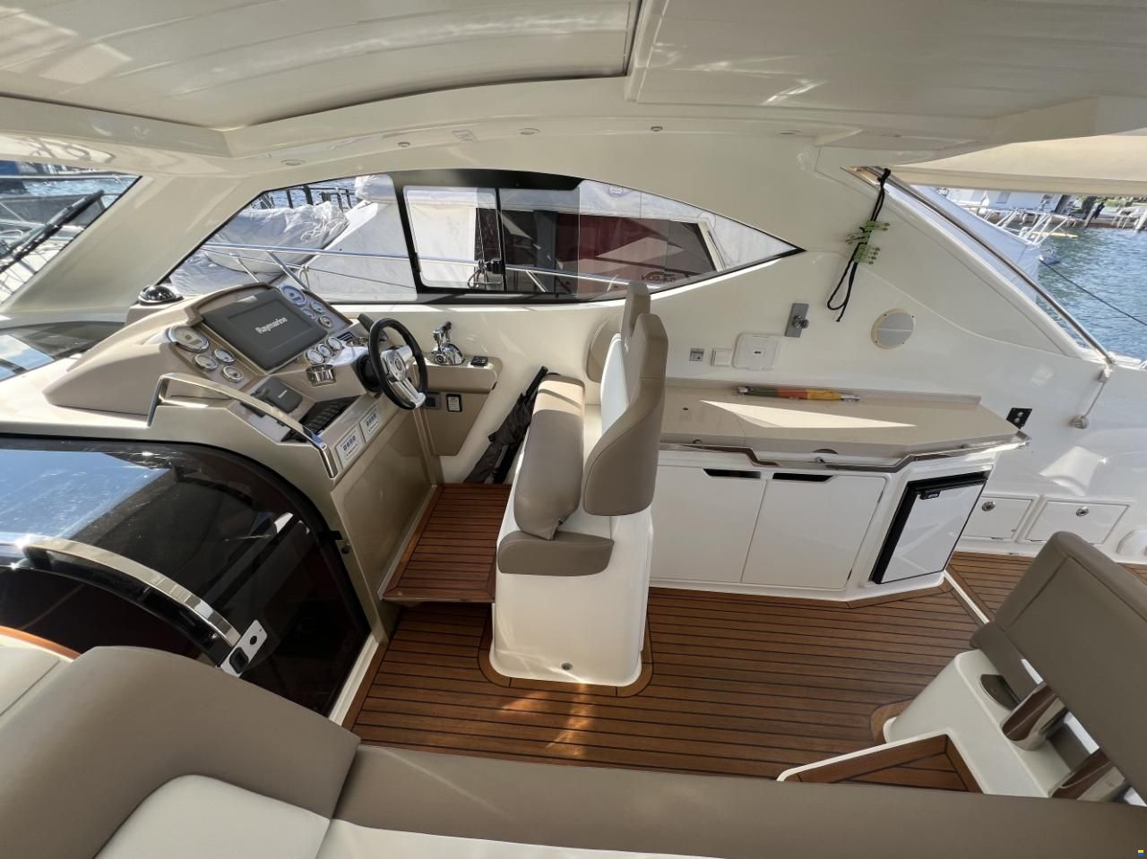 Galeon 385 HTS