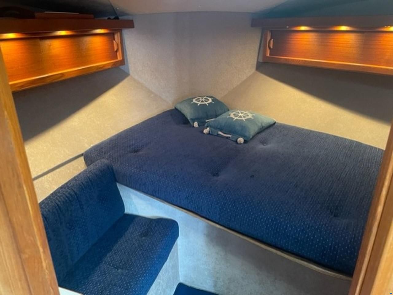 Forbina 11000 Flybridge Svenskbyggd kvalitetsb&aring;t
