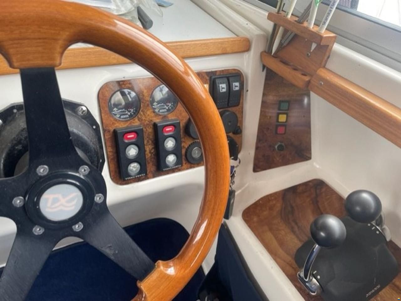 Forbina 11000 Flybridge Svenskbyggd kvalitetsb&aring;t