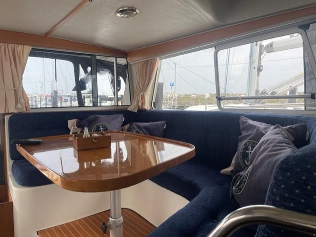 Forbina 11000 Flybridge Svenskbyggd kvalitetsb&aring;t