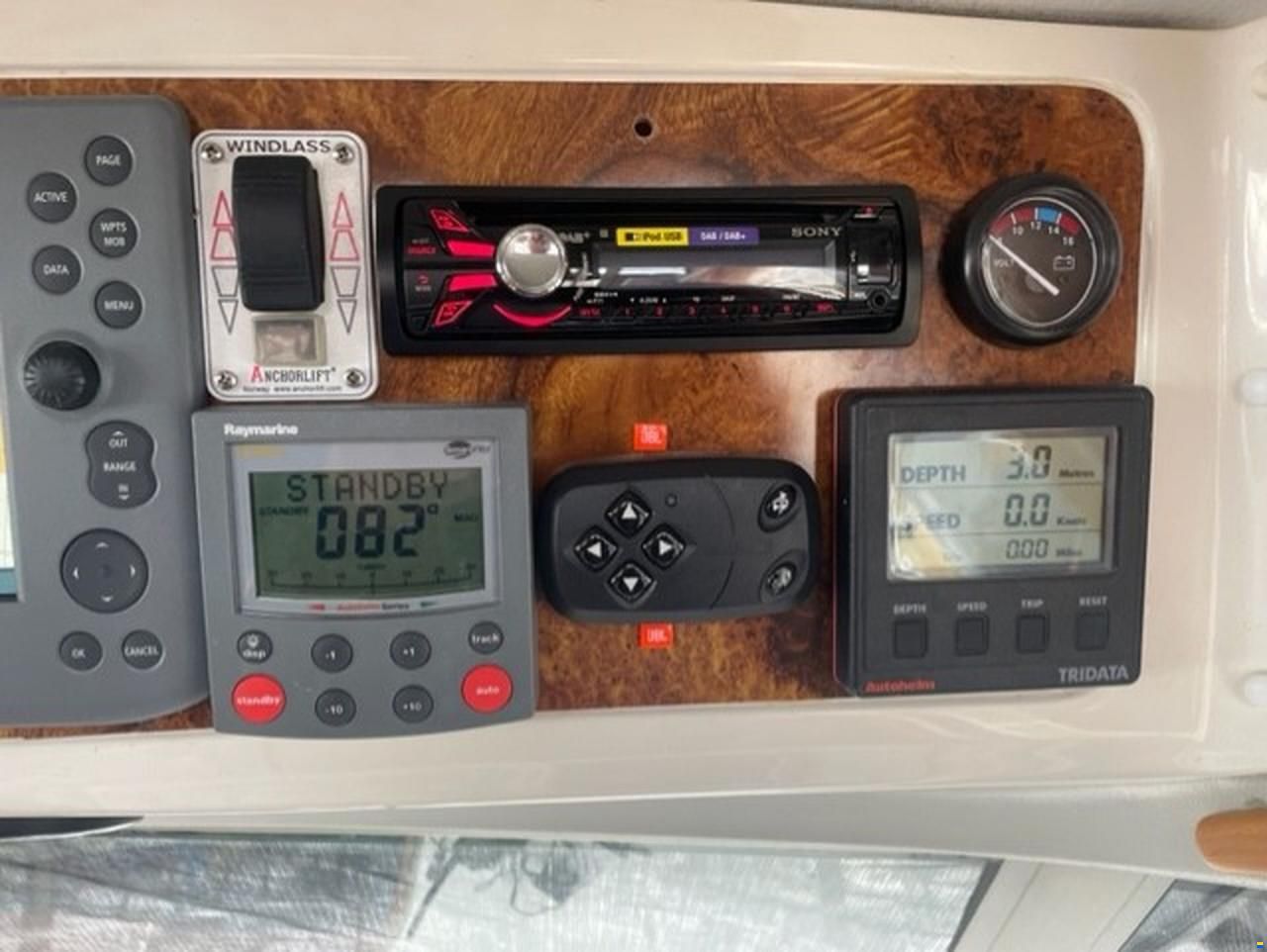 Forbina 11000 Flybridge Svenskbyggd kvalitetsb&aring;t