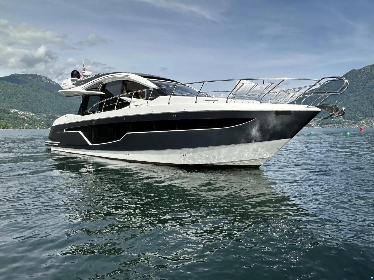 Galeon 510 Sky