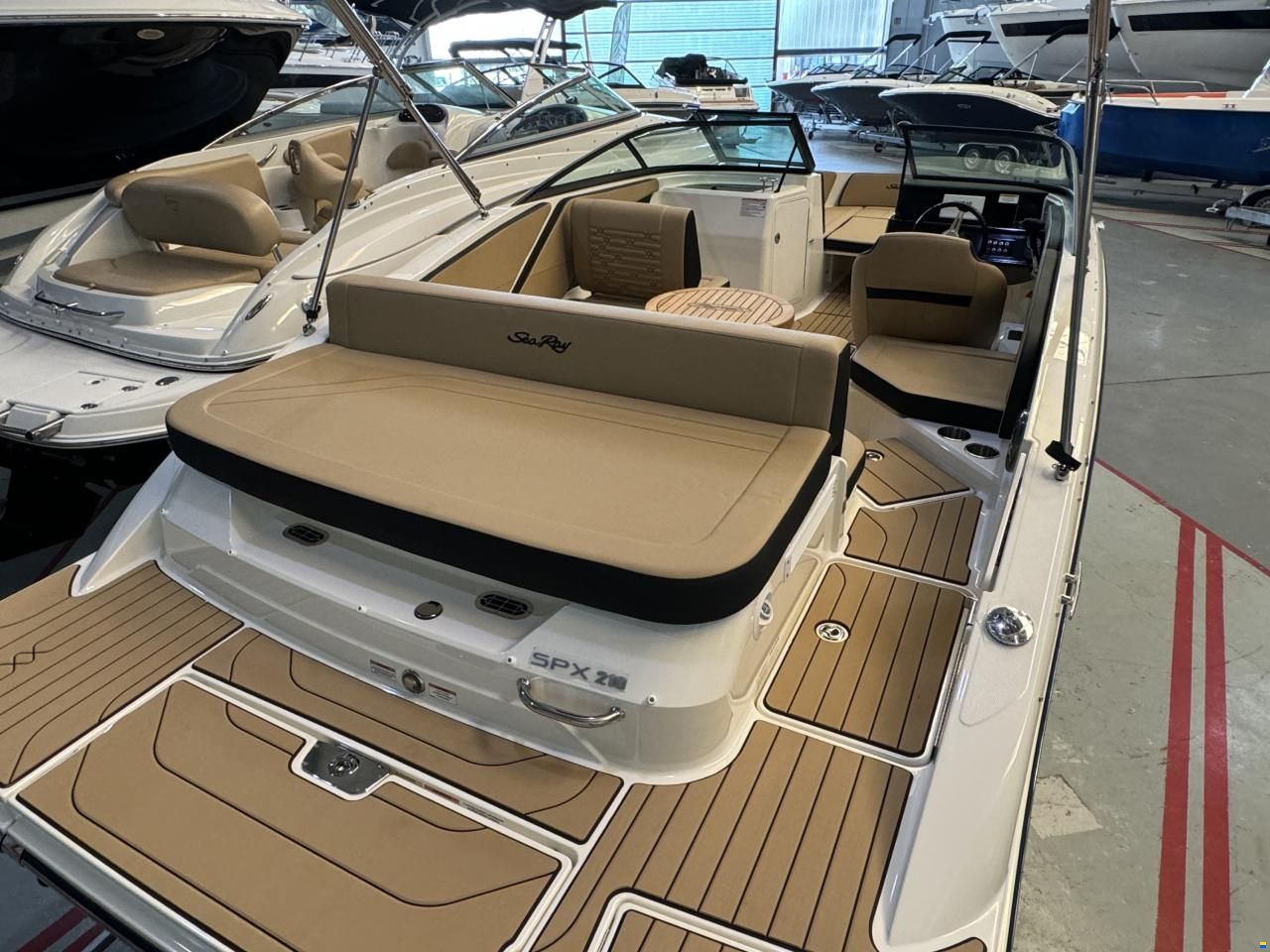 Sea Ray 210 SPX