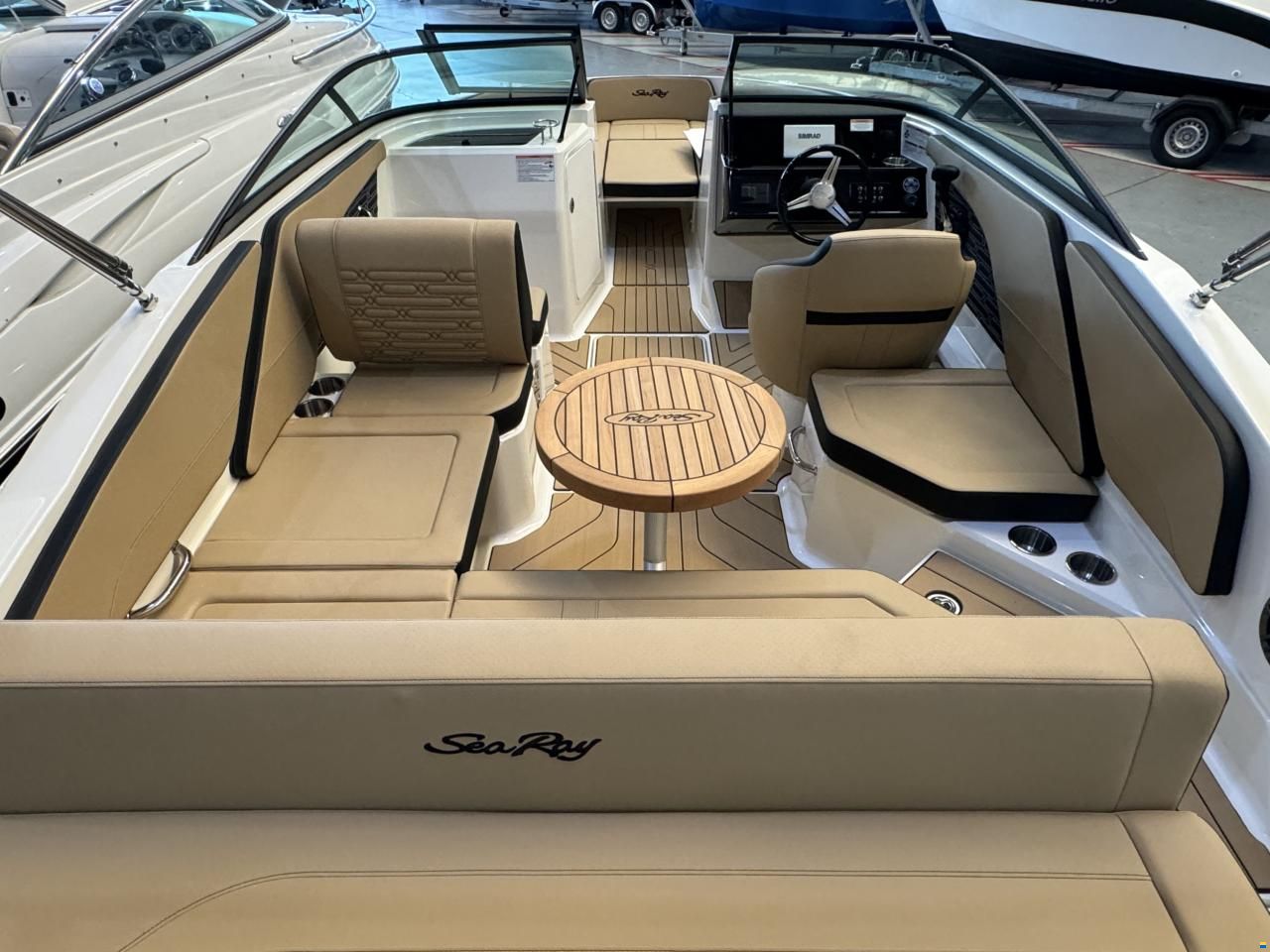 Sea Ray 210 SPX