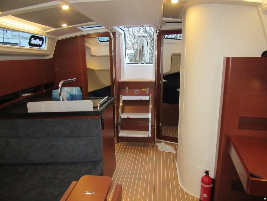 Hanse 388