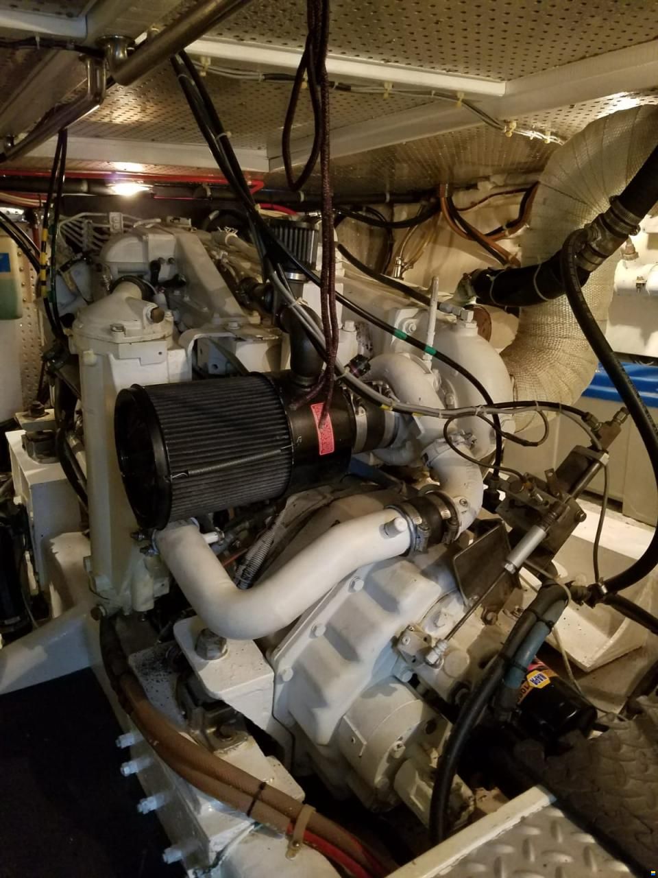 Hampton Yachts 490 Pilothouse