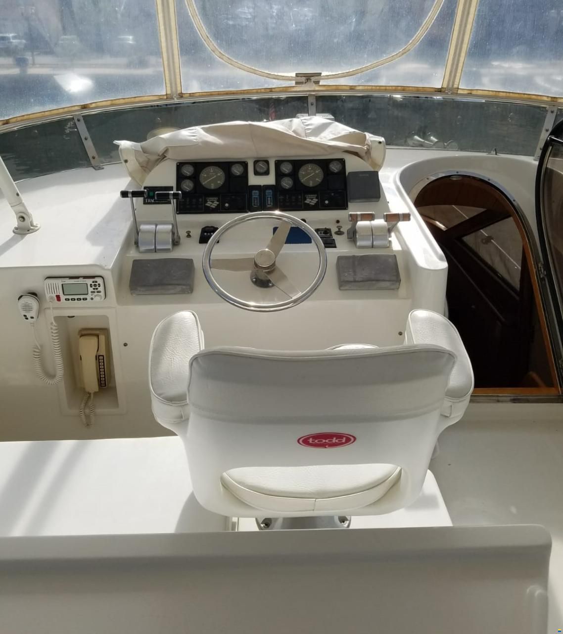 Hampton Yachts 490 Pilothouse