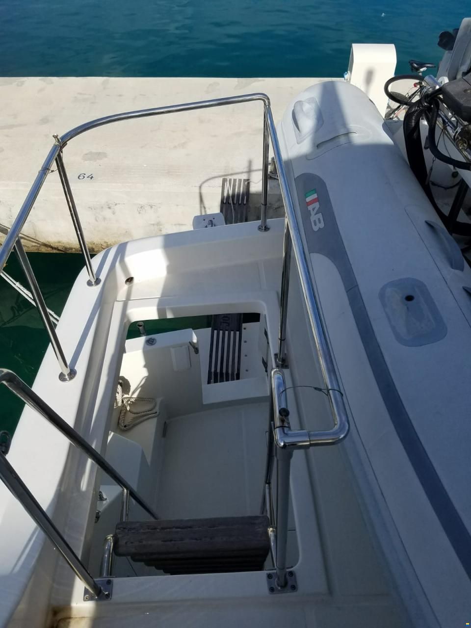 Hampton Yachts 490 Pilothouse
