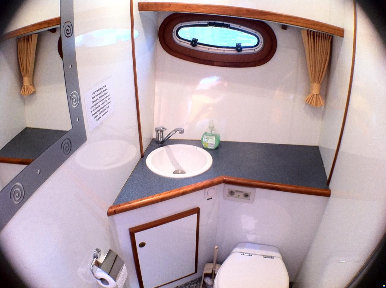 Jachthaven De Drait B.V. De Luxe 42