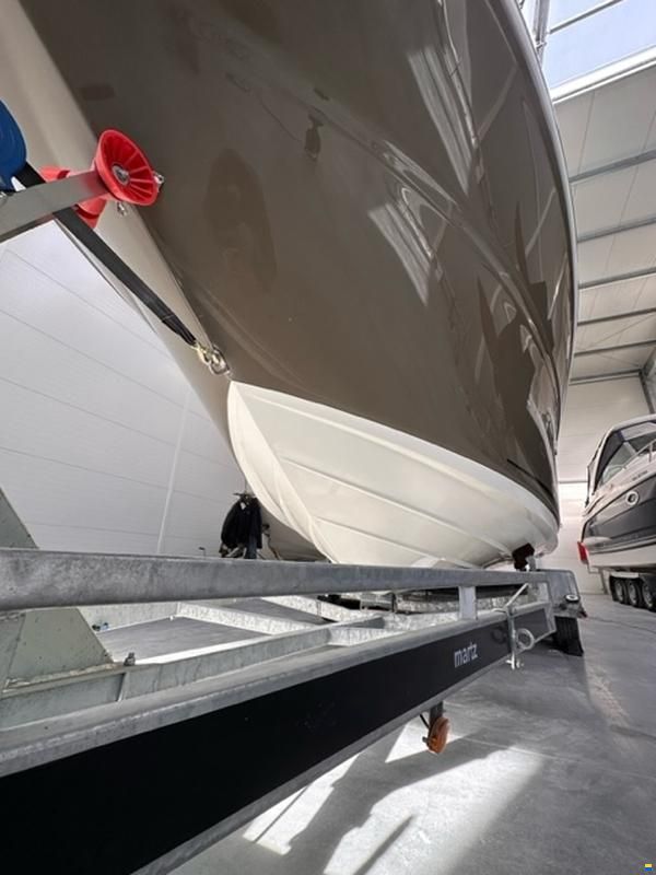 Sea Ray Sundancer 255