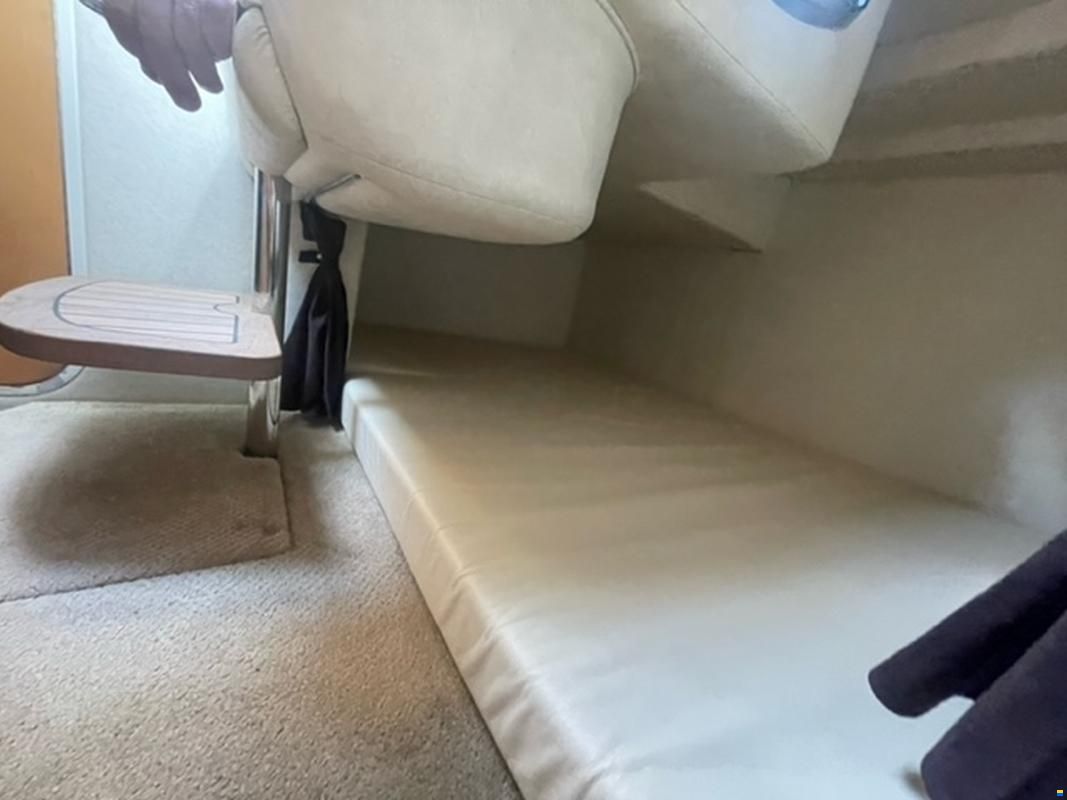 Sea Ray Sundancer 255