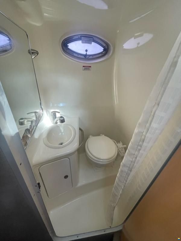 Sea Ray Sundancer 255