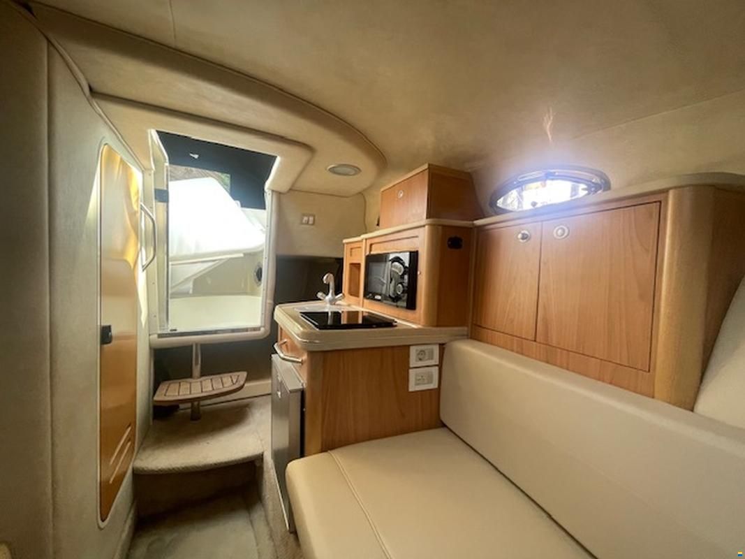 Sea Ray Sundancer 255