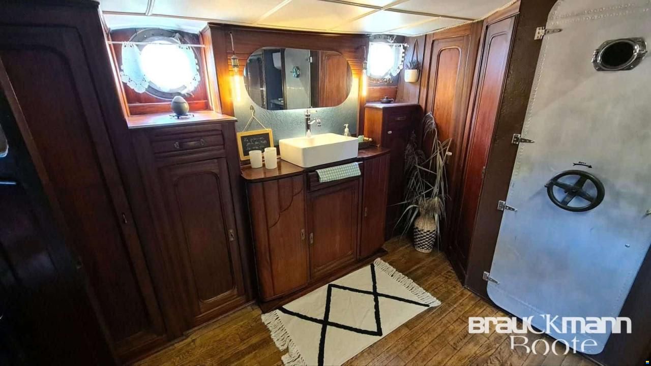 DRU BOUCHAIN Peniche 40