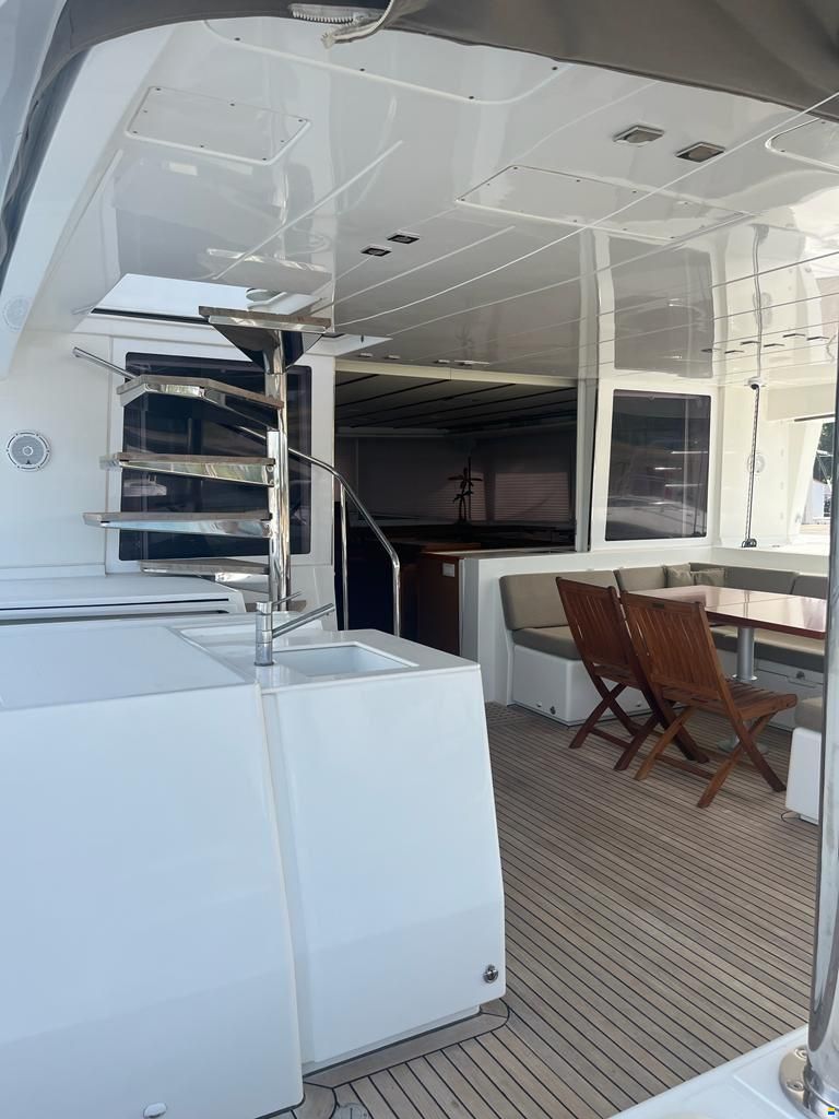 Lagoon 560