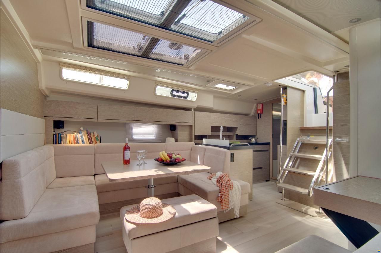 Hanse 458