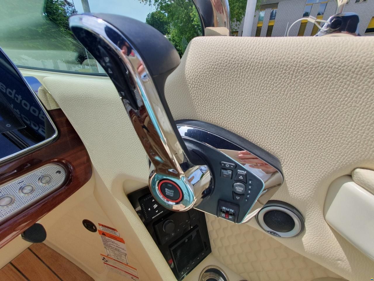 Chris Craft Launch 28 GT