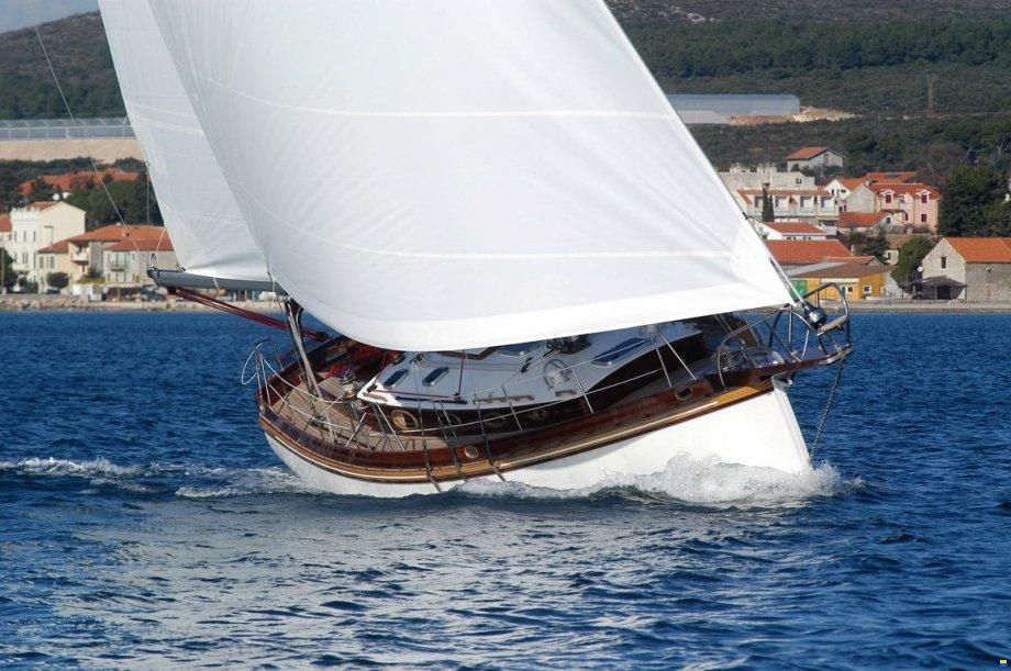 Enavigo 43 Cutter