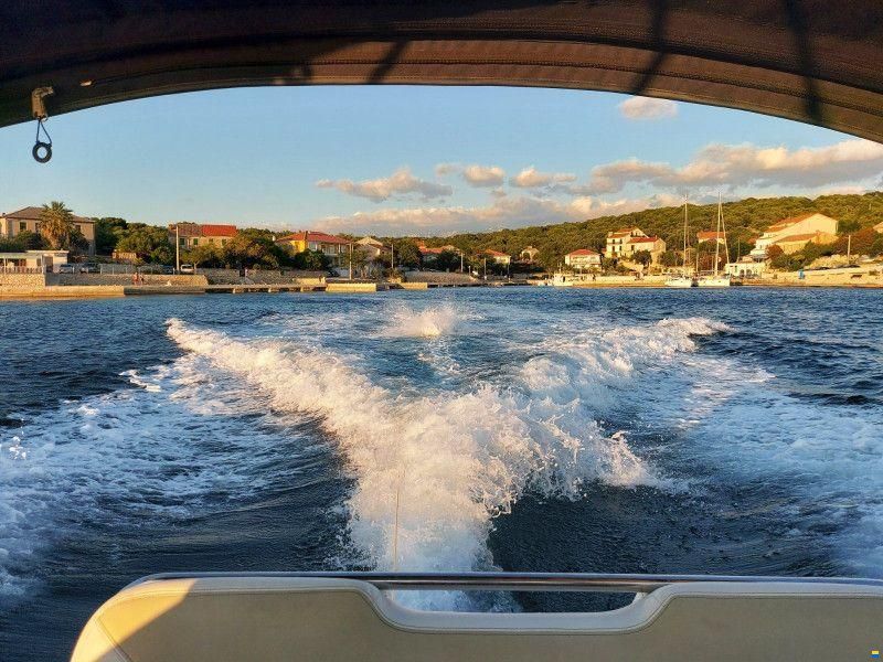 Sea Ray 255 Sundancer