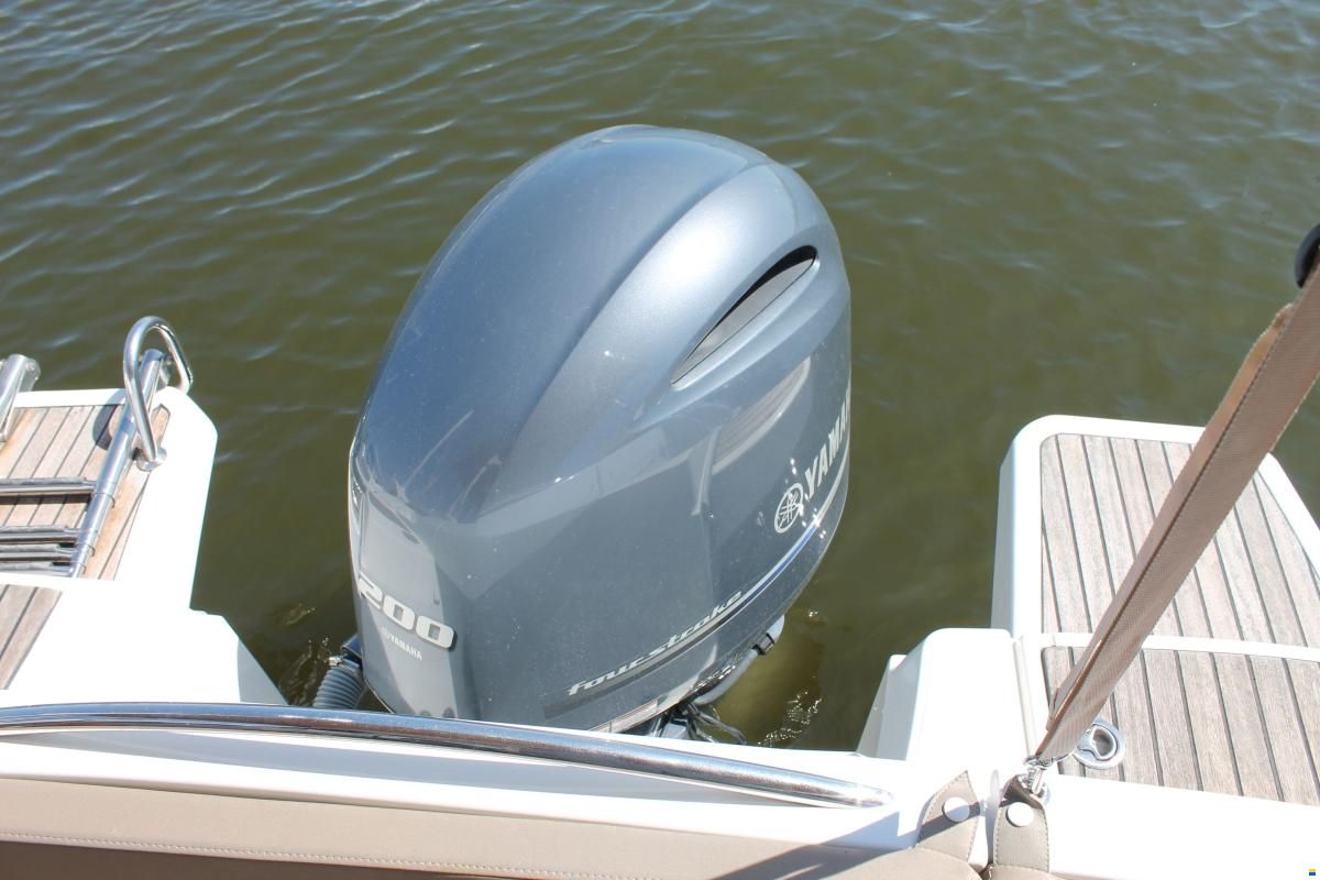Jeanneau Merry Fisher 755