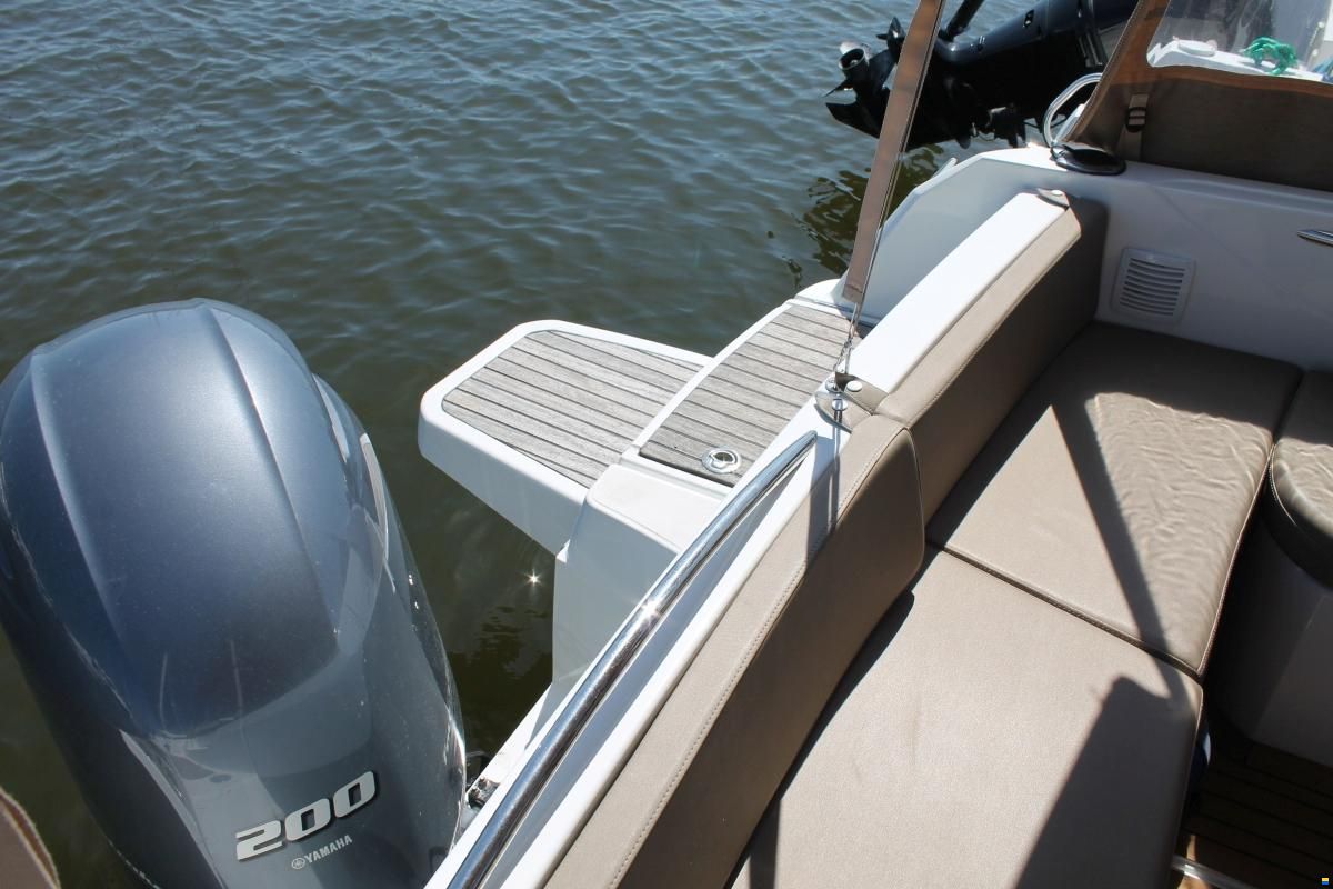 Jeanneau Merry Fisher 755
