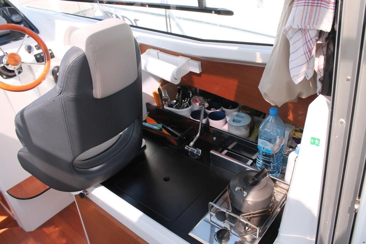Jeanneau Merry Fisher 755