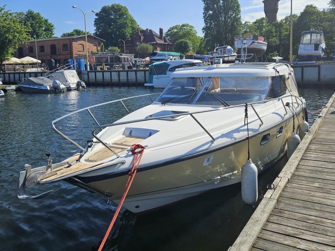 Aquador 26 HT HartTop
