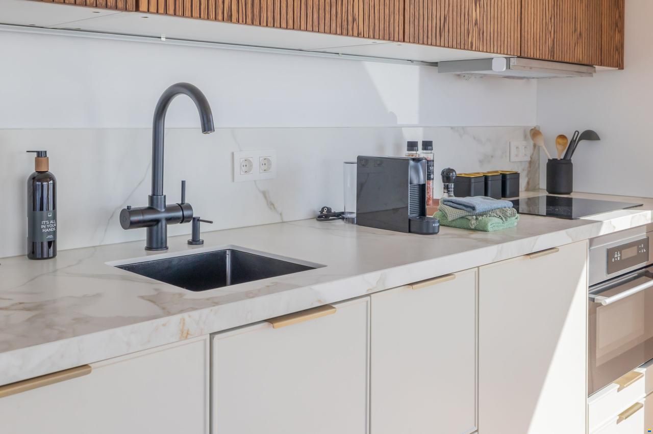 Surla (met Tender) Houseboat 15 Volledig