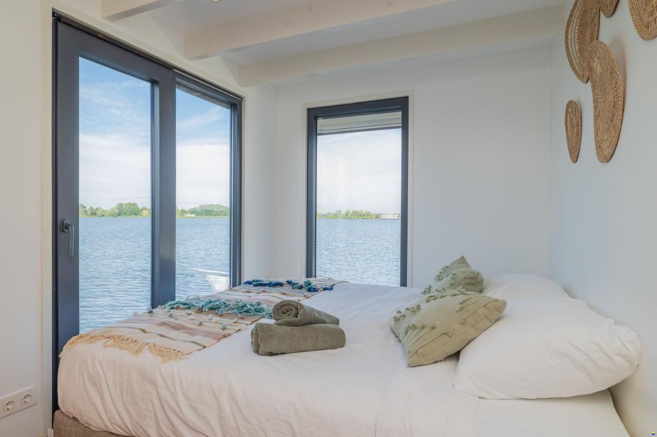 Surla (met Tender) Houseboat 15 Volledig