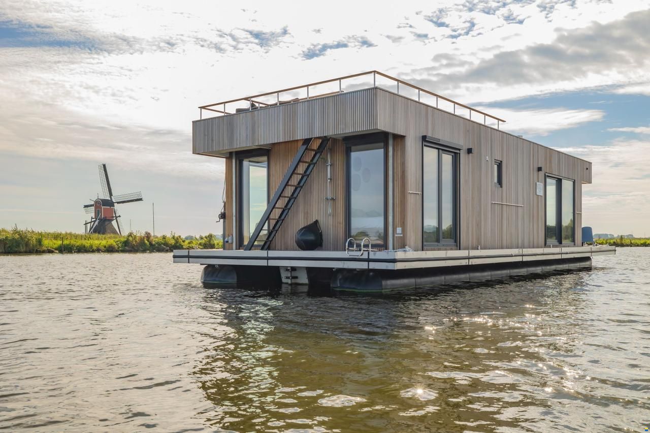 Surla (met Tender) Houseboat 15 Volledig