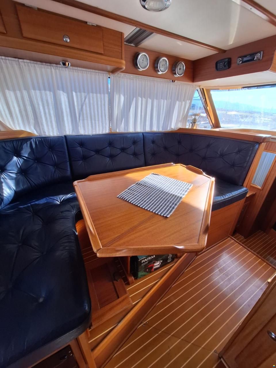 Nord West 390 Flybridge