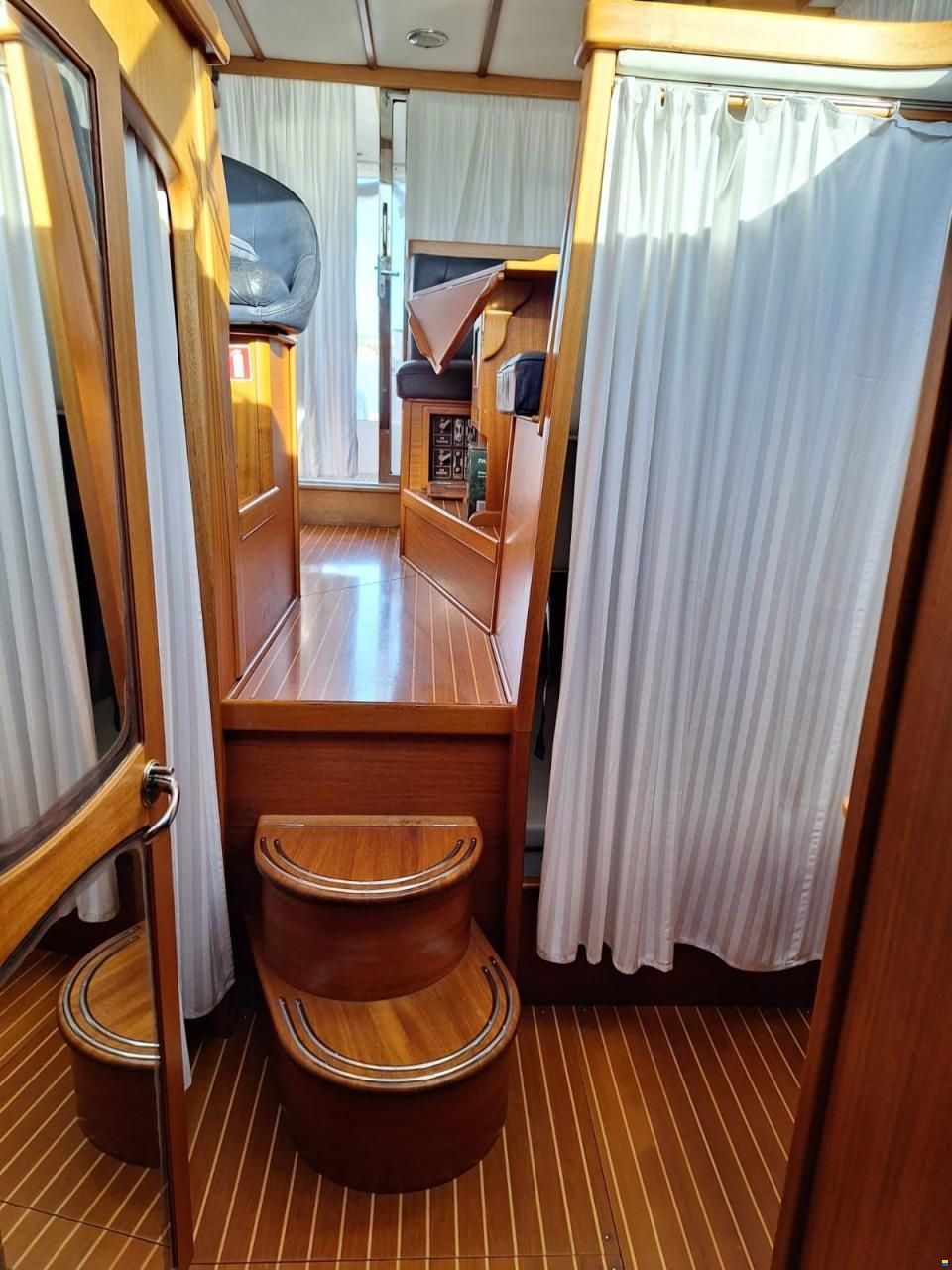 Nord West 390 Flybridge