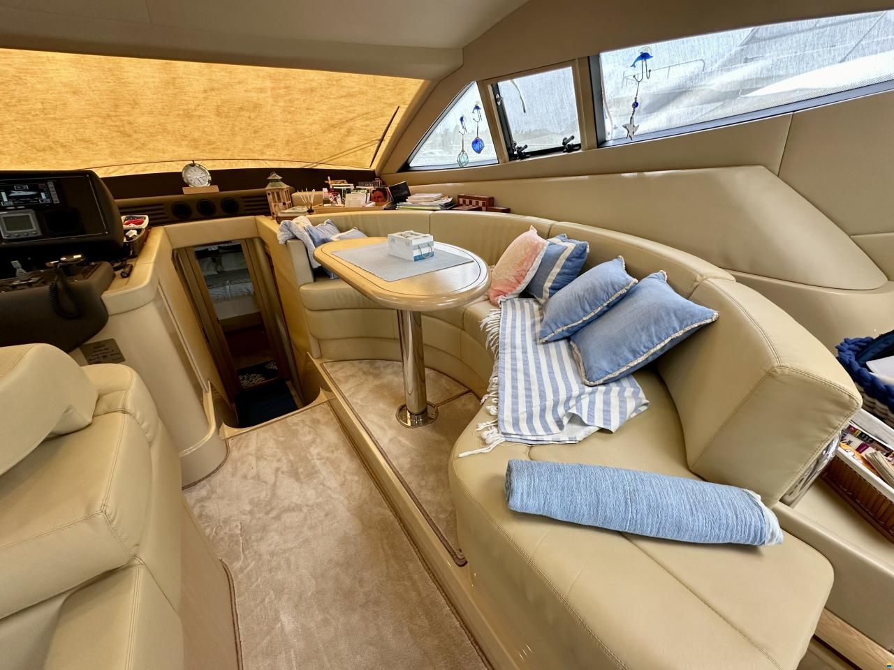 Ferretti 465,000