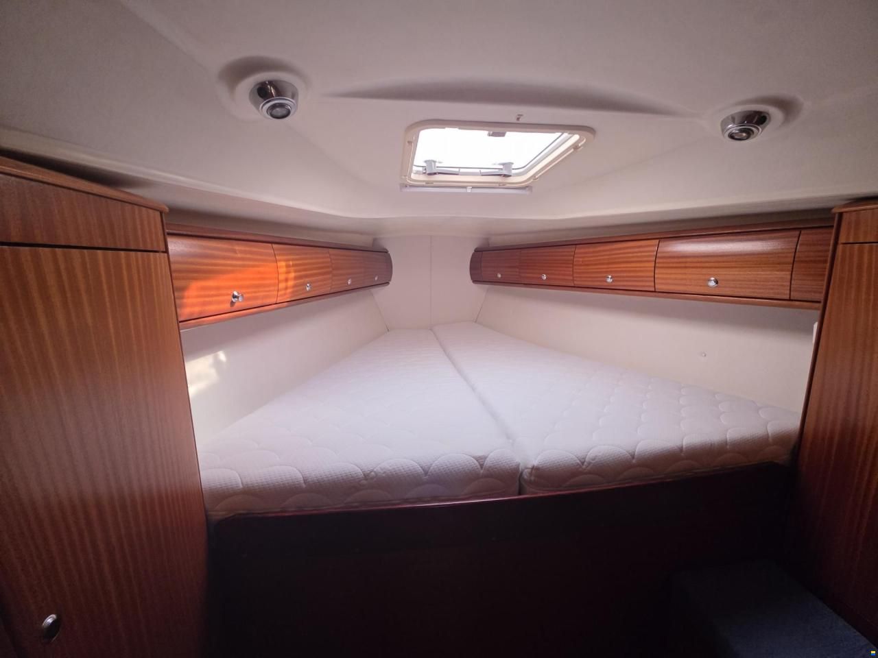 Bavaria 38