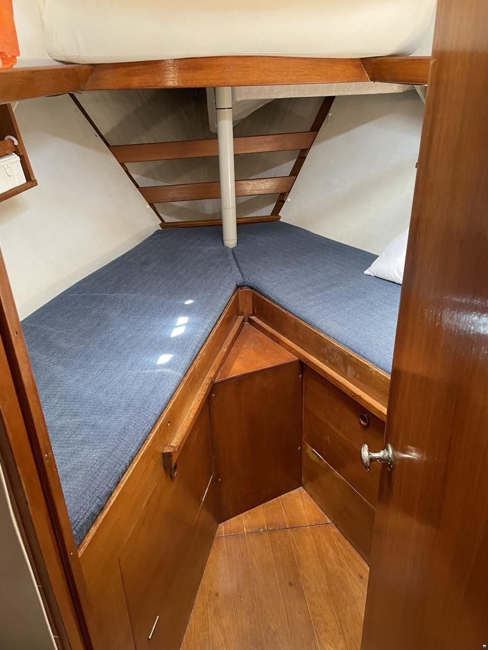 Camper & Nicholsons 38